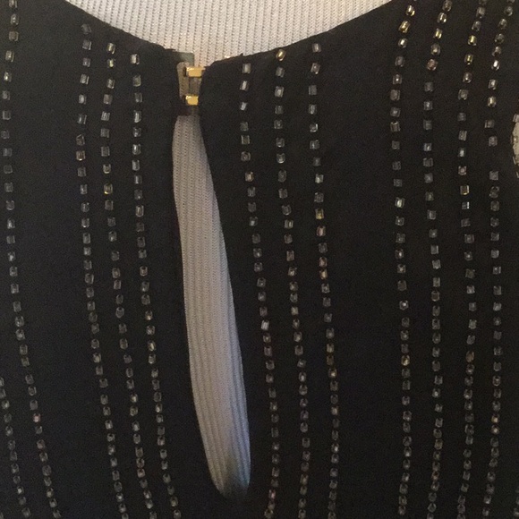 Black tank top with gold beads - Picture 4 of 7